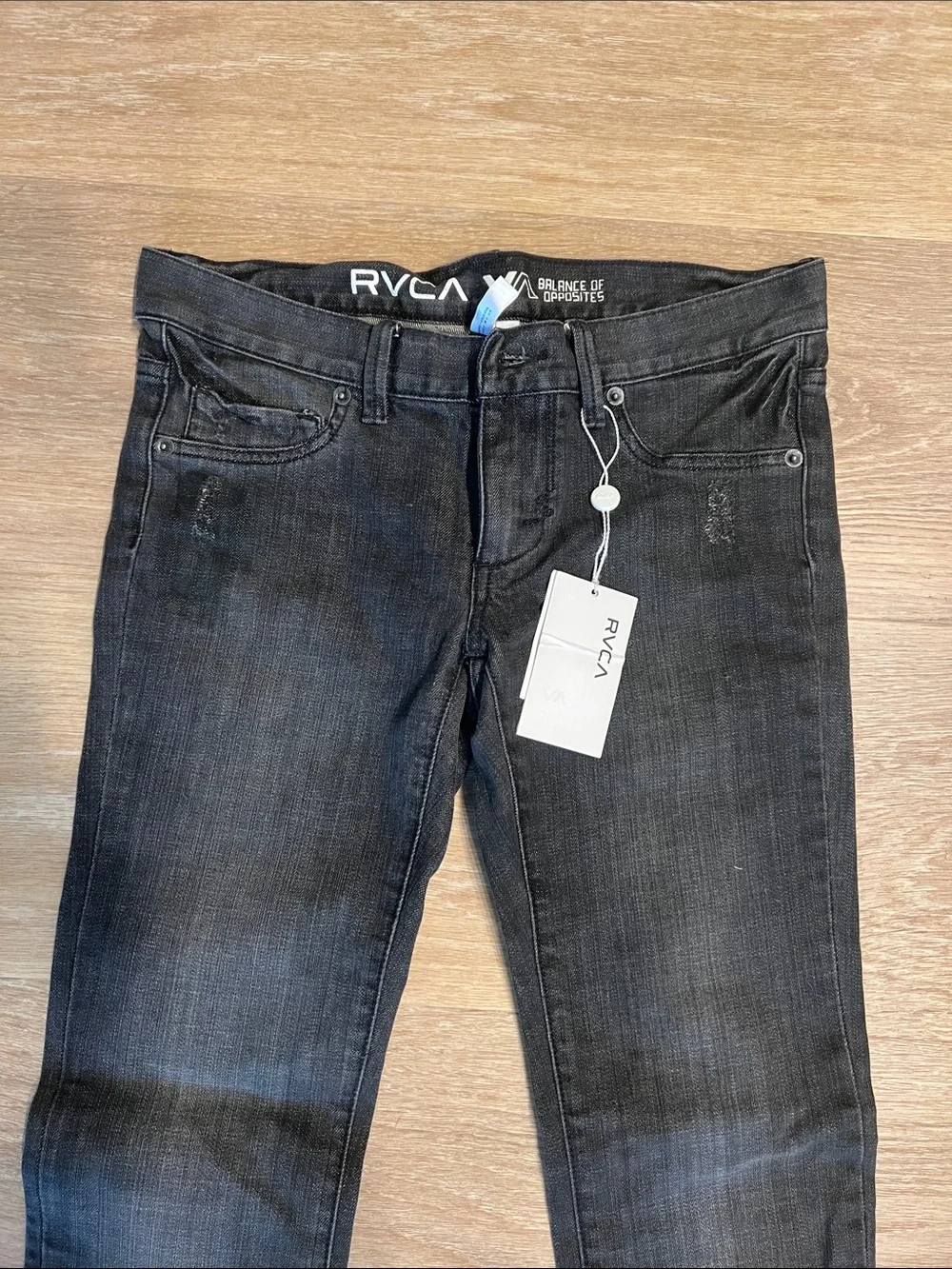 RVCA Women’s Skinny Jeans Rain II Washed Black Size 27 NWT